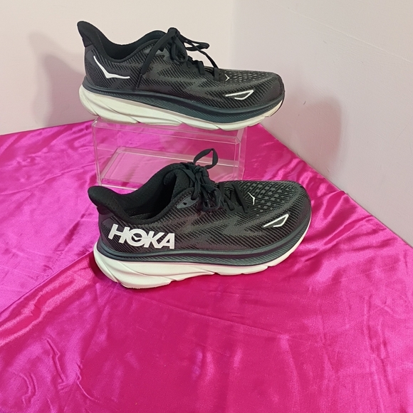 Hoka One One Shoes - Hoka One One Women Clifton 9 1132211 BWHT Black Running Shoes Size 7.5 D